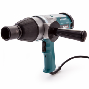 Гайковерт ударный  588Нм Makita 6906